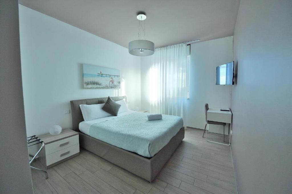 Karol Wojtyla Airport Bari Hotel Exterior photo